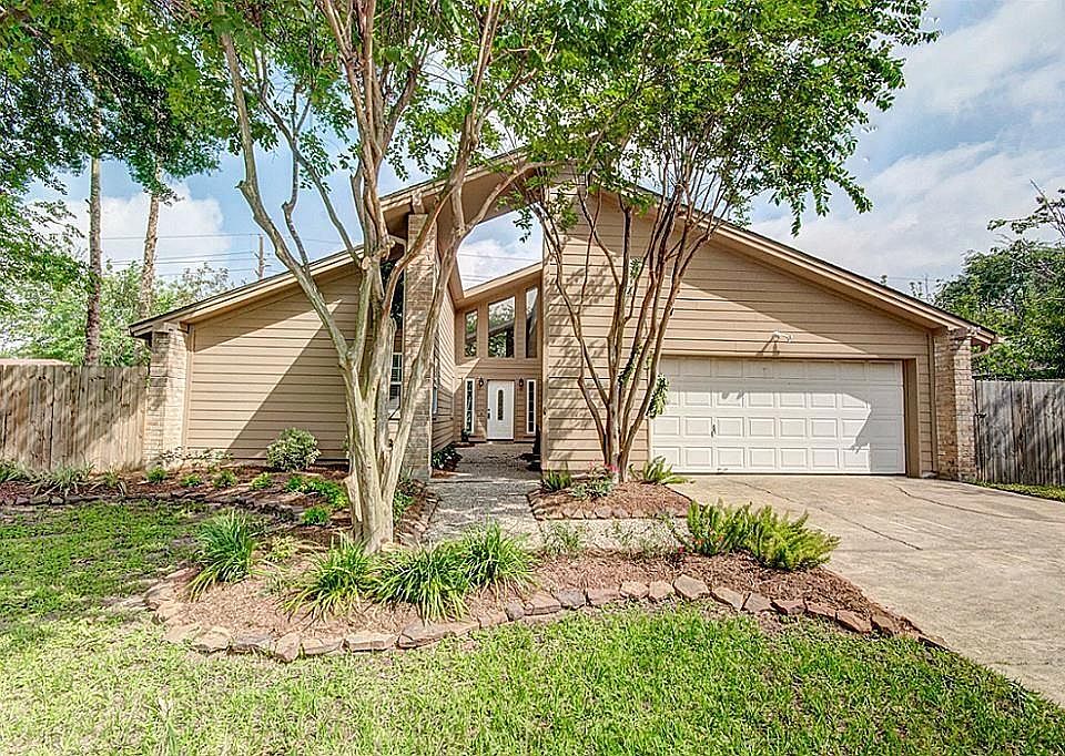 1st image of 22602 Goldstone Dr