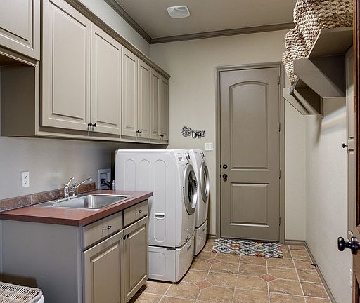 4th image of 8209 Sawgrass Ln
