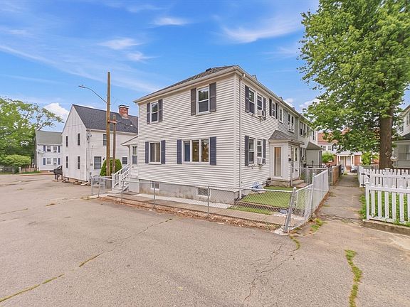4th image of 54-54 Bay State Rd #A