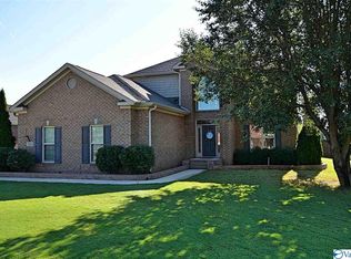 350 Spencer Lakes Dr, Meridianville, AL 35759