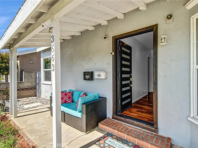 3663 Delta Ave — Photo 4