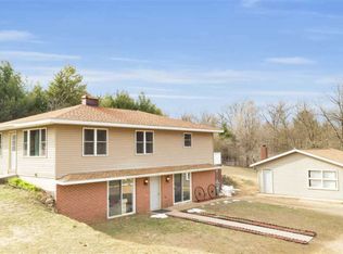 W7940 Alp Ct, Wild Rose, WI 54984