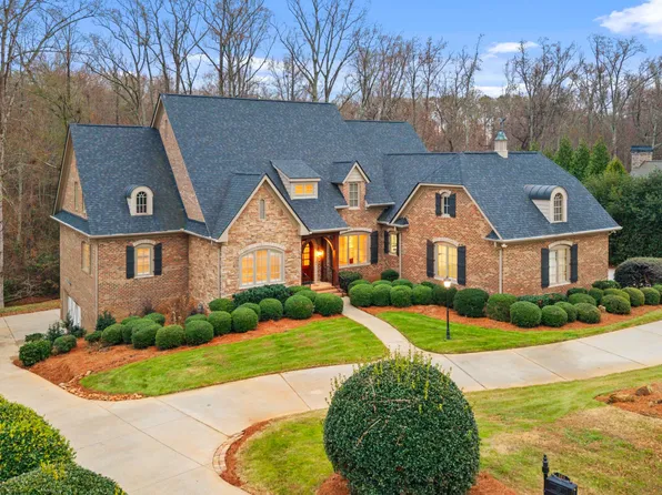 121 Ramsford Ln, Simpsonville, SC 29681