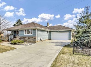 3233 Sunhaven Oval, Parma, OH 44134