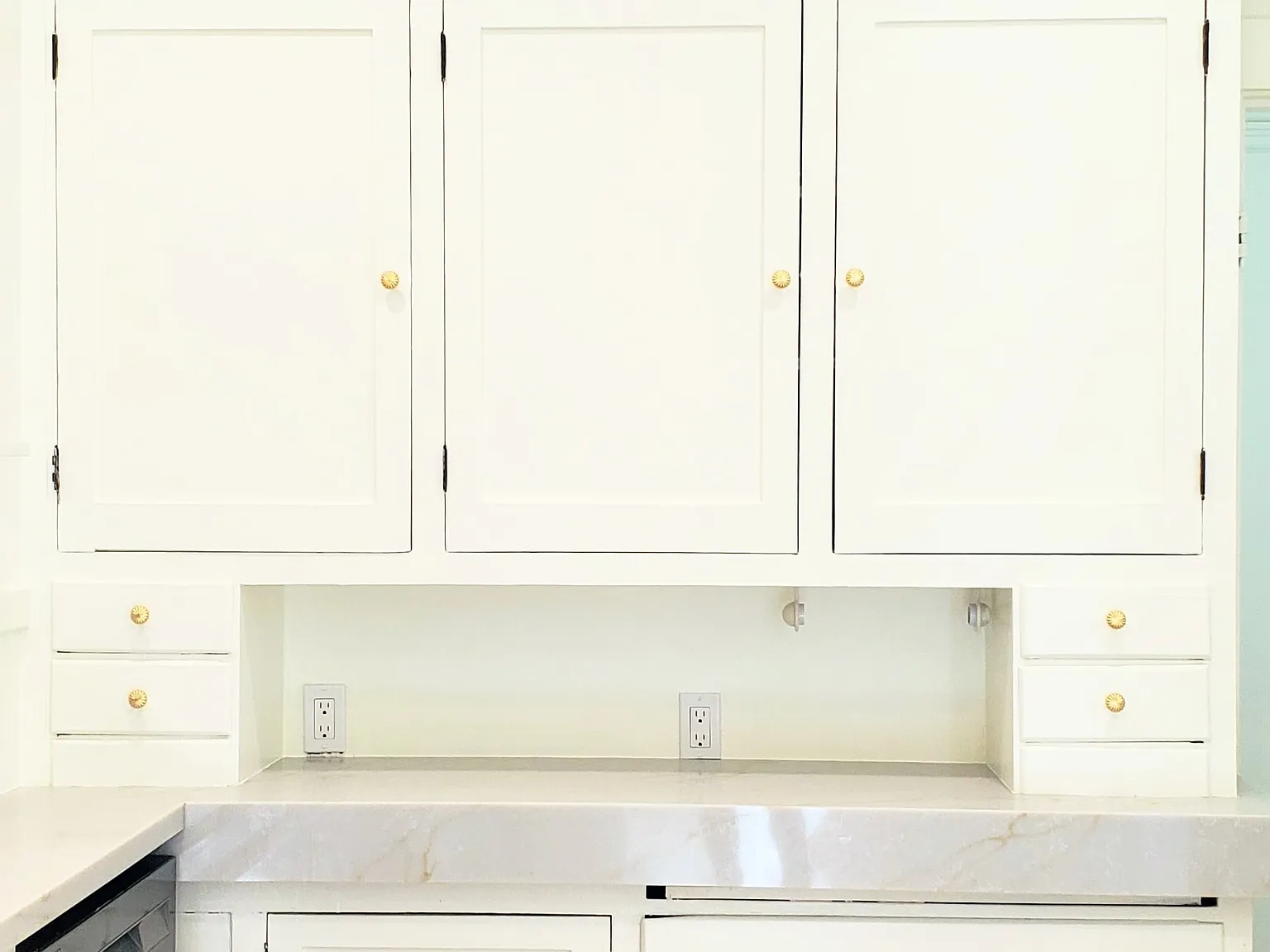 1 bed, 800 sqft, $5,490 — Photo 4