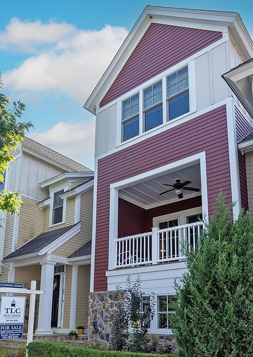 1st image of 33 Parkview St