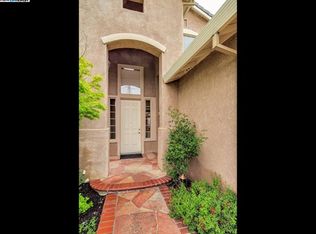 25706 Secret Meadow Ct, Castro Valley, CA