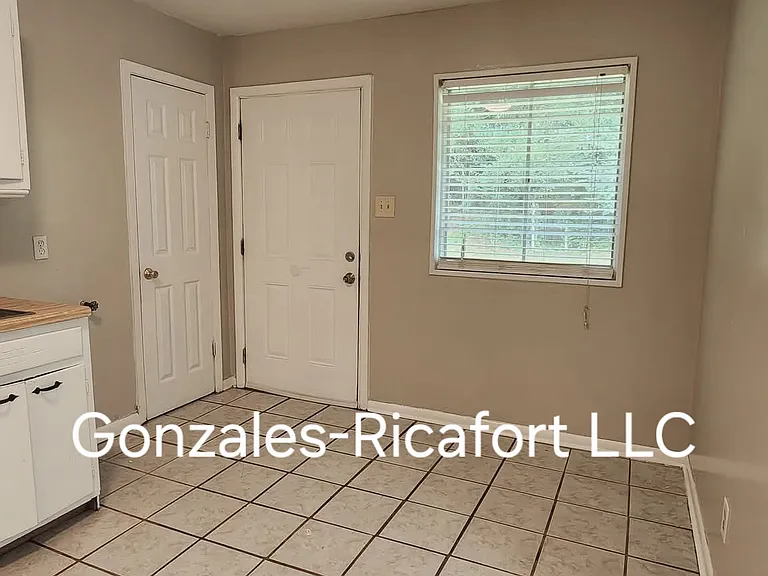 4107 Latimer Ln — Photo 16