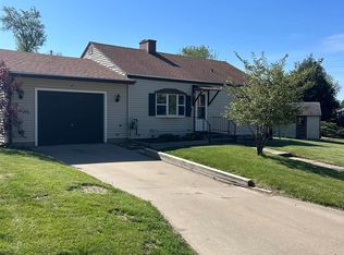 1516 Kalsem Blvd, Marshalltown, IA 50158