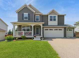 1810 Cherry Cir, Carver, MN 55315