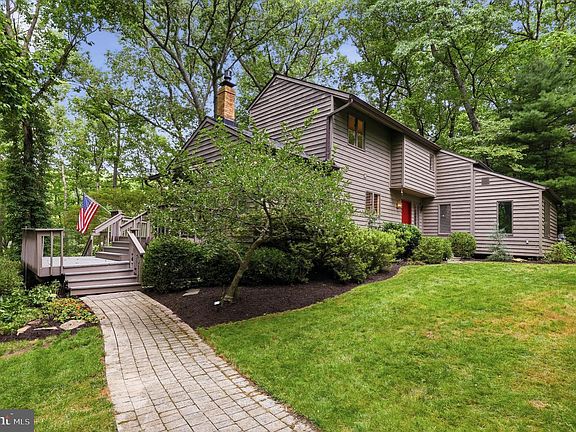 2nd image of 23 Kitzbuhel Rd