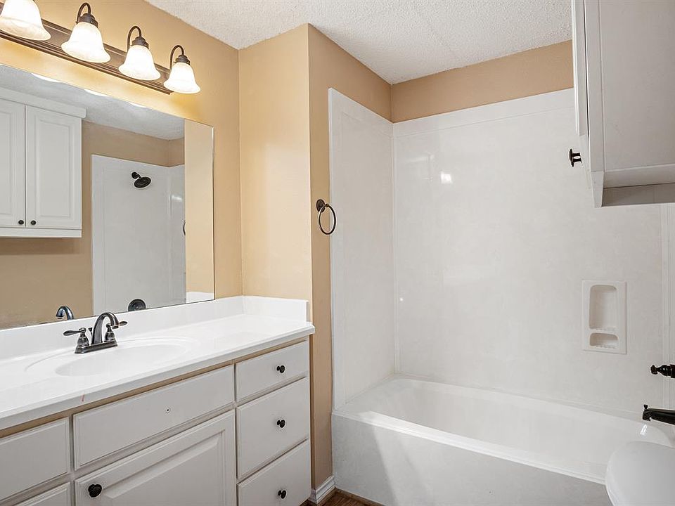 1st image of 4000 Harvey Rd #3918