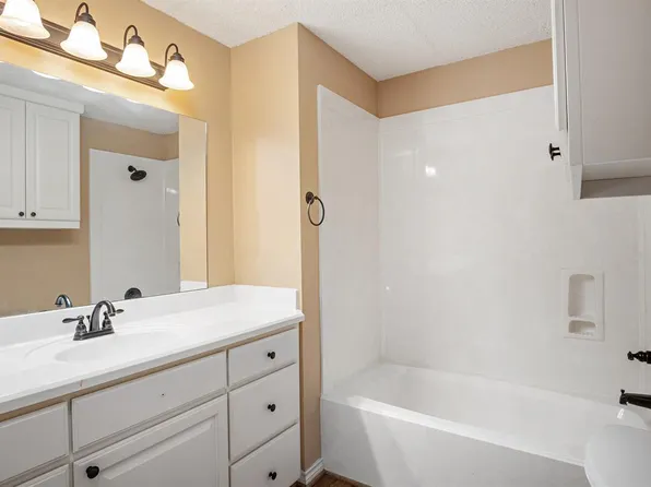 4000 Harvey Rd, 4000 Harvey Rd #3918, College Station, TX 77845