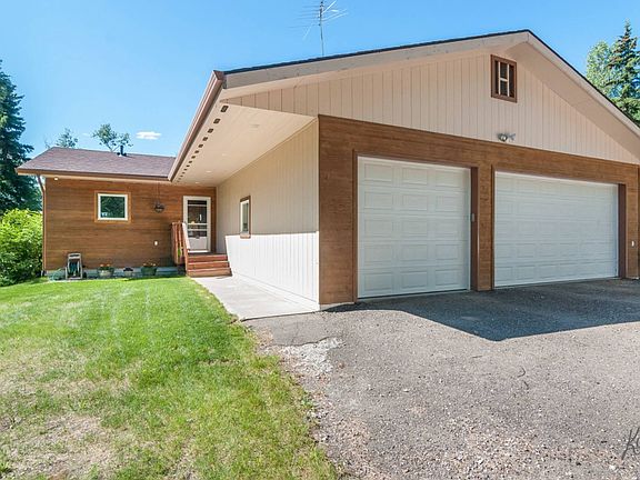 3rd image of 3125 Forrest Dr