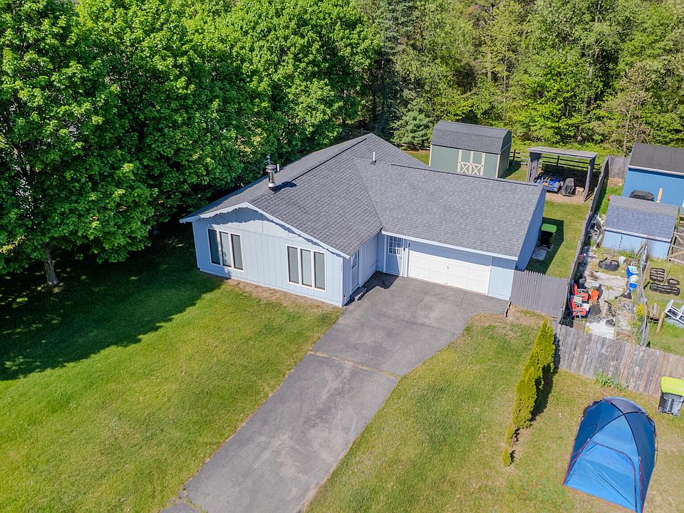 1st image of 1065 Tanglewood Dr