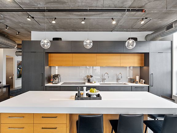 5th image of 200 Park Ave Unit 401