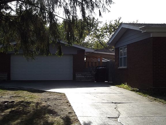 2nd image of 846 Willow Dr