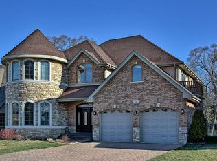 296 Berkshire Ln, Des Plaines, IL 60016