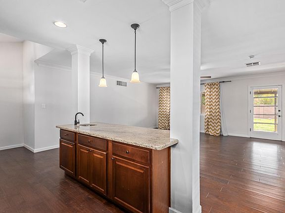 5th image of 4113 E Avalon Dr