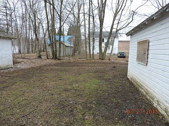 4th image of 3226 Hillman St