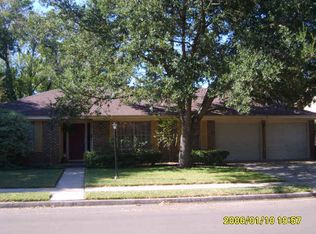 206 Banbury Ln, Victoria, TX 77904