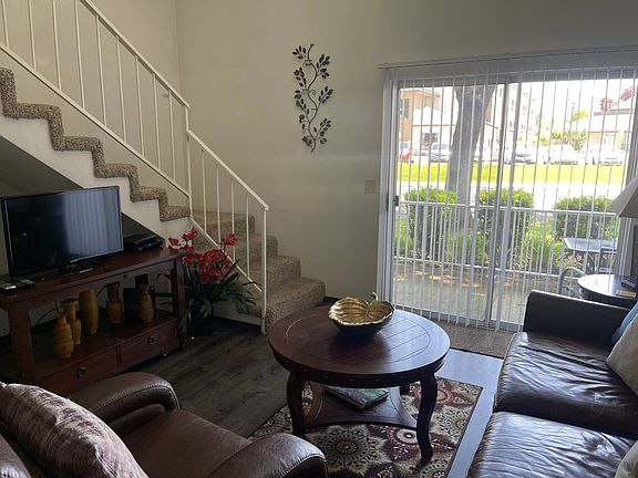 4th image of 2101 Poplar Dr Unit 82