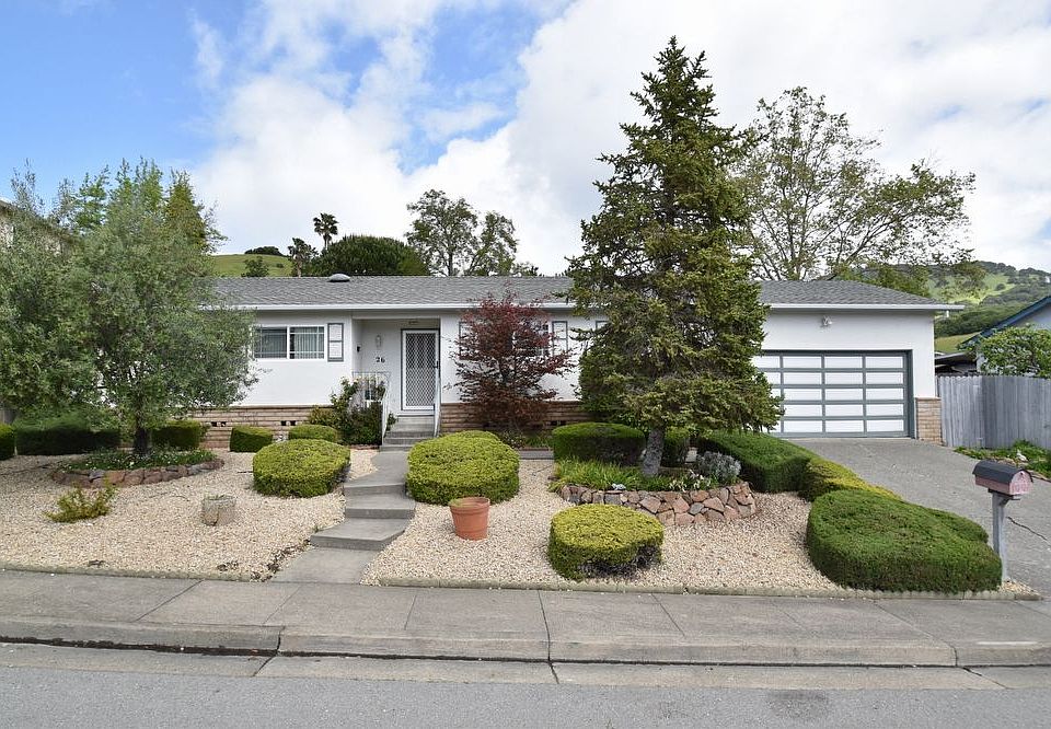 1st image of 26 Martinez Ct