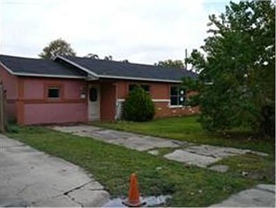 1st image of 2225 Kingsdale Dr