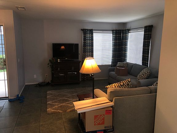 4th image of 2233 S Fern Ave APT E
