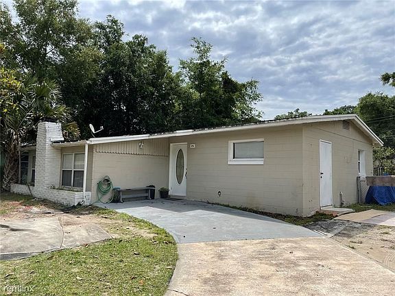 3rd image of 1214 Lakecrest Dr