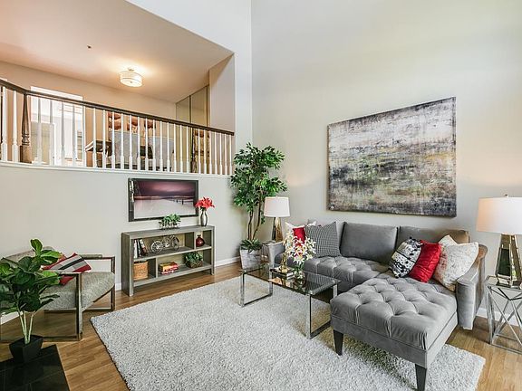 2nd image of 414 Galleria Dr APT 6