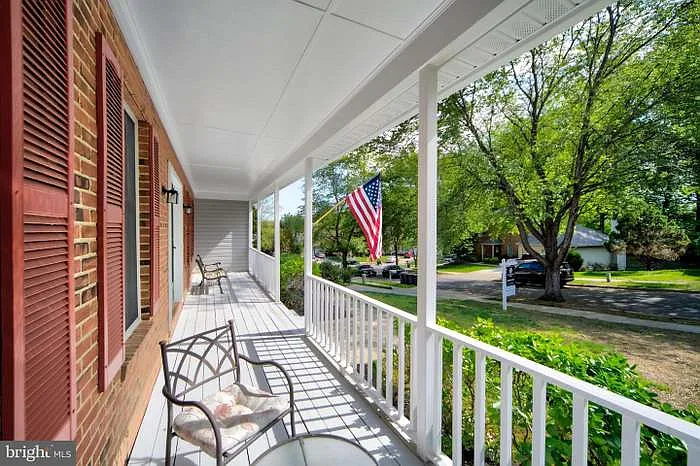 1708 Doral Ct — Photo 2