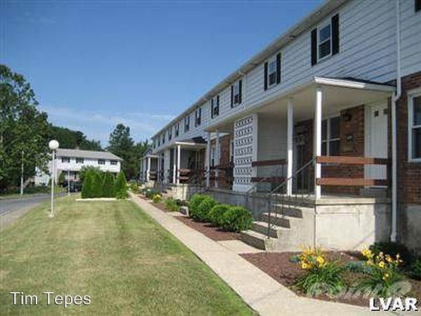 1st image of 2823 W 28th St
