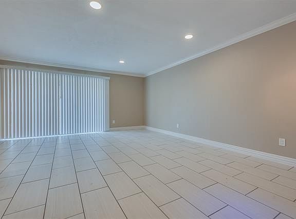 2nd image of 3417 Town Park Dr