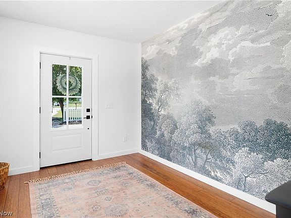 3rd image of 4247 E Lake Rd