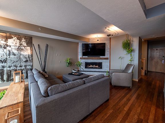 5th image of 1237 Washington Ave APT 1209