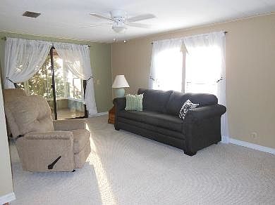 4th image of 6420 Lakewood Dr Unit A