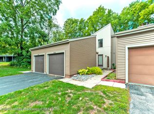 5604 E Deville Ct, East Lansing, MI 48823