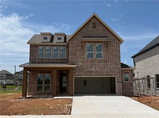 3110 S 16th St, Rogers, AR 72758