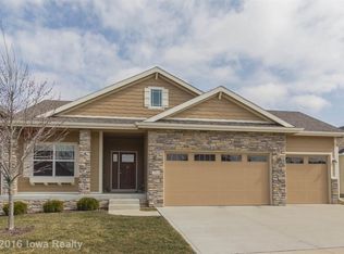7513 NW 97th Ct, Johnston, IA 50131
