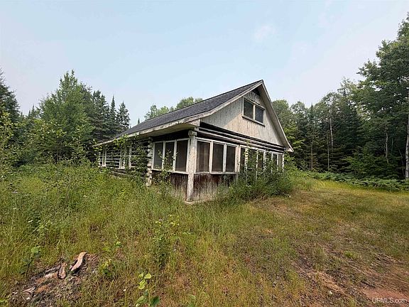2nd image of Cabin Fever N River Rd