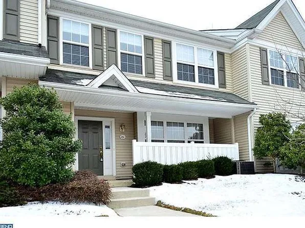 261 Flagstone Rd, Chester Springs, PA 19425