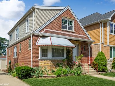 5400 N Meade Ave, Chicago, IL, 60630