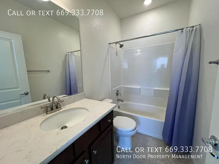 2762 Ferrara Cir — Photo 40