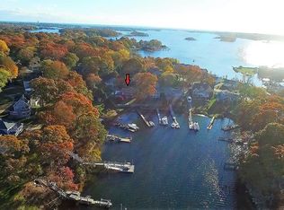 10 Springcove Rd, Narragansett, RI 02882