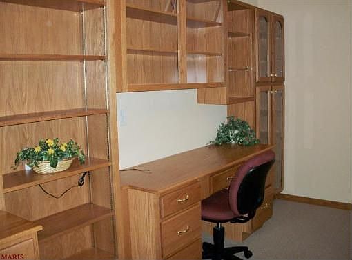 5th image of 923 Daren Dr