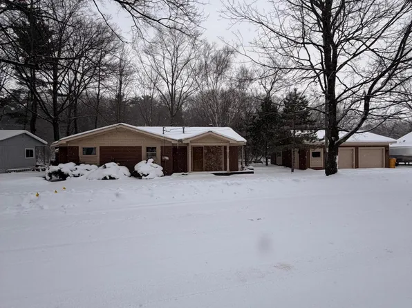 9690 W Silver Lake Rd, Mears, MI 49436