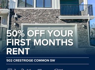 502 Crestridge Cmn SW, Calgary, AB T3B6L6