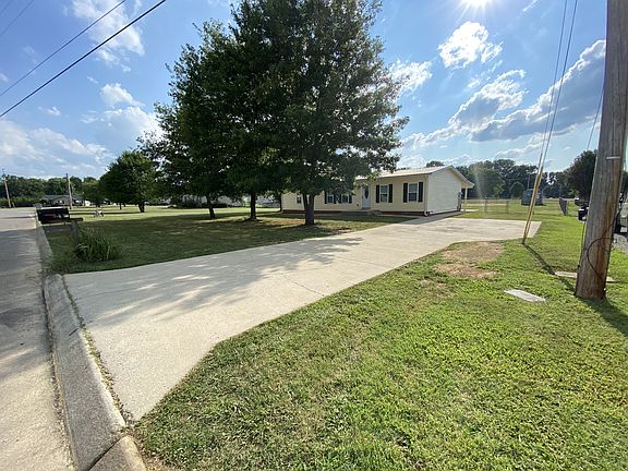 2nd image of 114 Daytona Ct