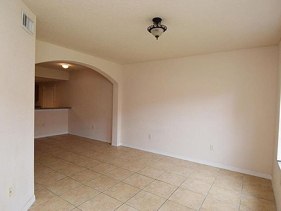 5th image of 140 SW Peacock Blvd APT 21-105